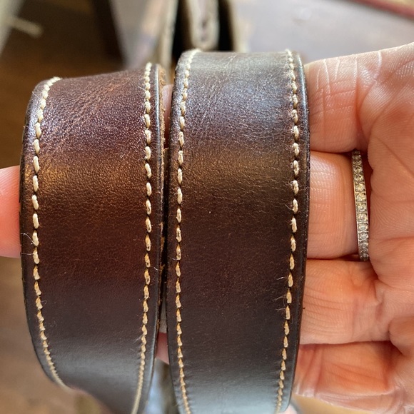 Dooney&Bourke large tote - Picture 3 of 16